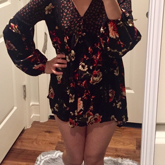 SOLD! Melrose and Market Black Floral Dress - Picture 5 of 5